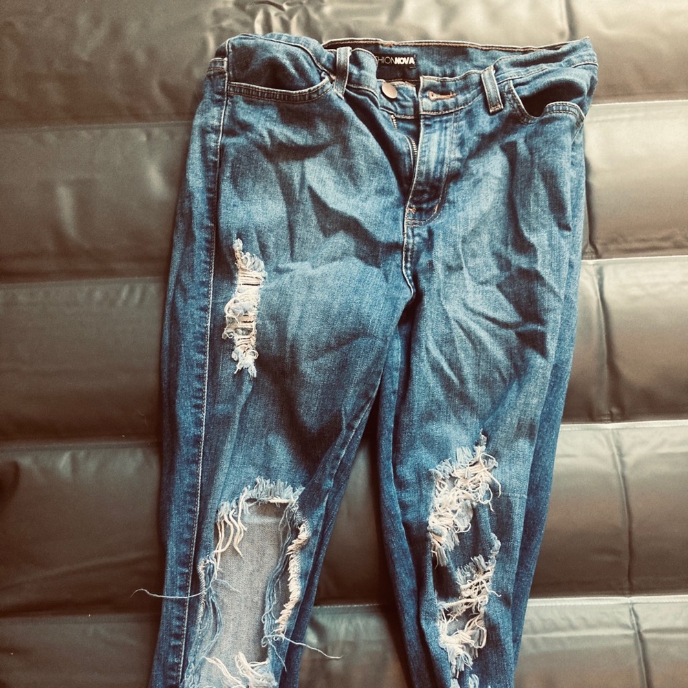 Jeans - Picture 2 of 4